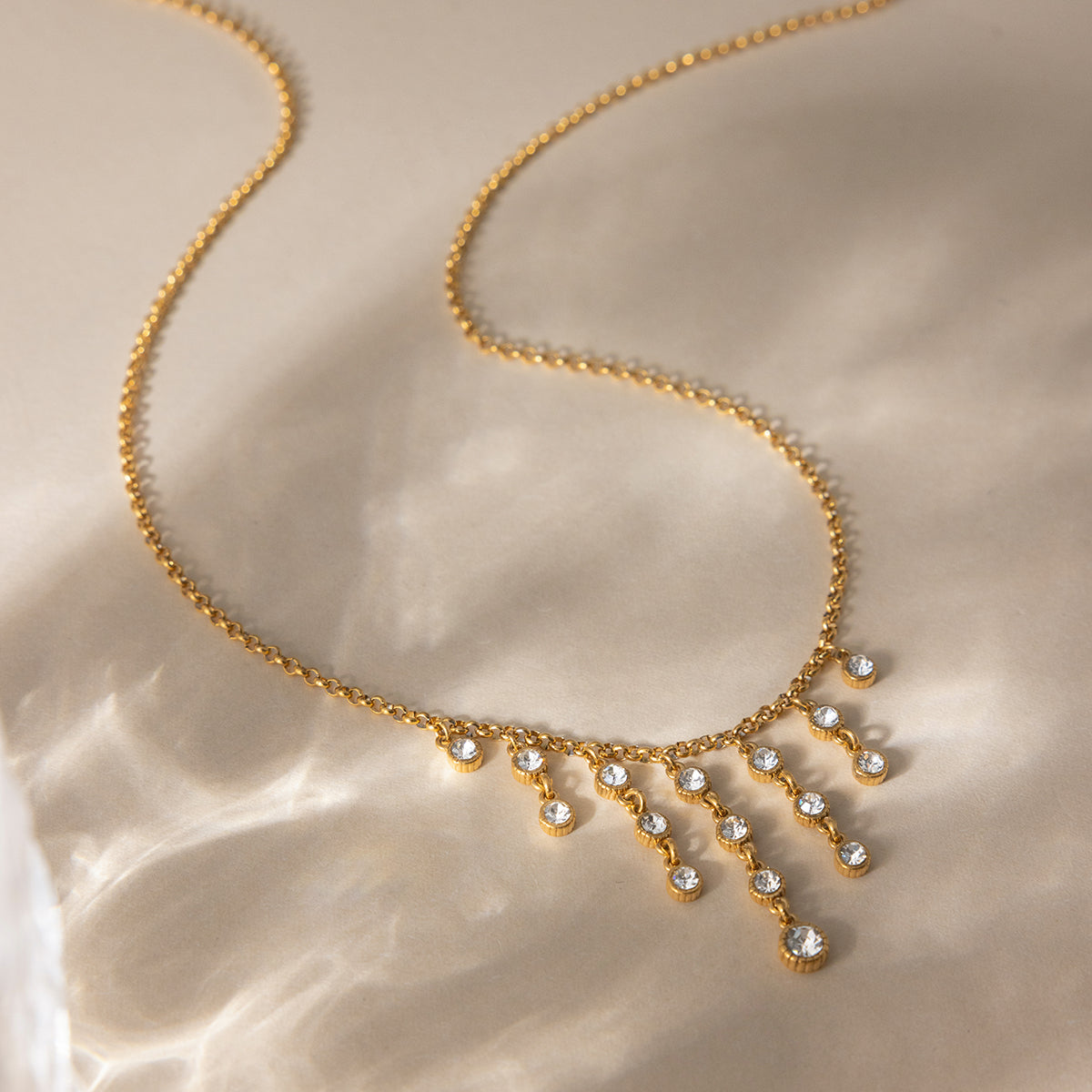 Stella Necklace