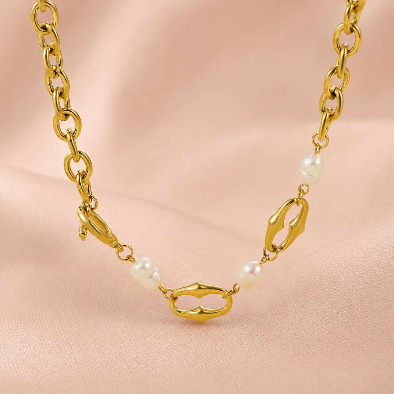 Melanie Necklace