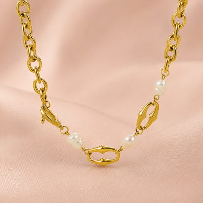 Melanie Necklace