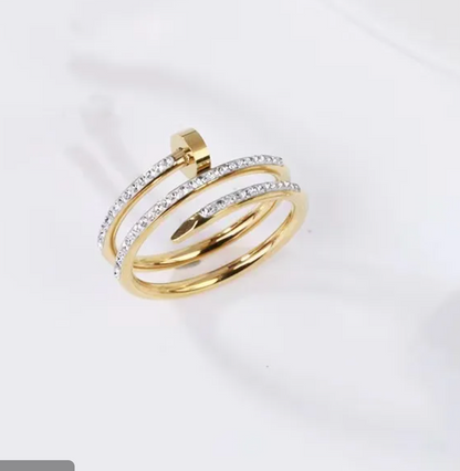 Mila Ring ND