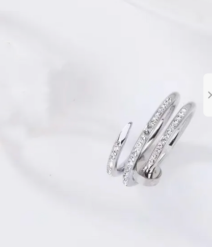 Mila Ring ND