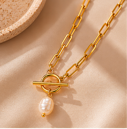 Elsa Necklace