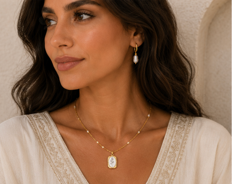 Rose Necklace